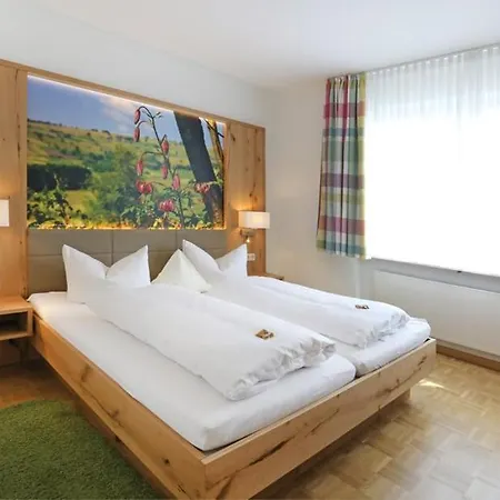 Rhoenchalet Und Tbund *