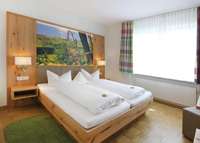 Rhoenchalet Und Tbund *